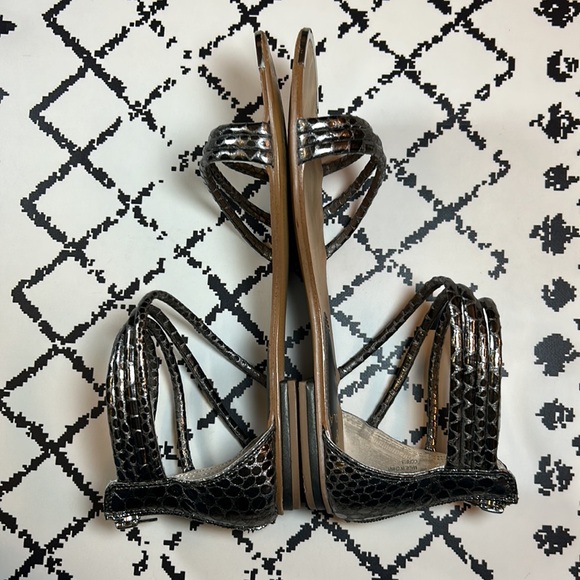 ISOLA Women’s Sandals - US Size 9 - EUC - Picture 4 of 9